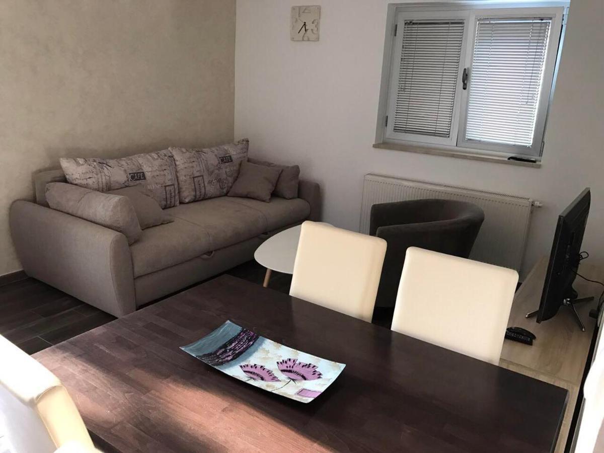 Apartmani Iva Vir Εξωτερικό φωτογραφία