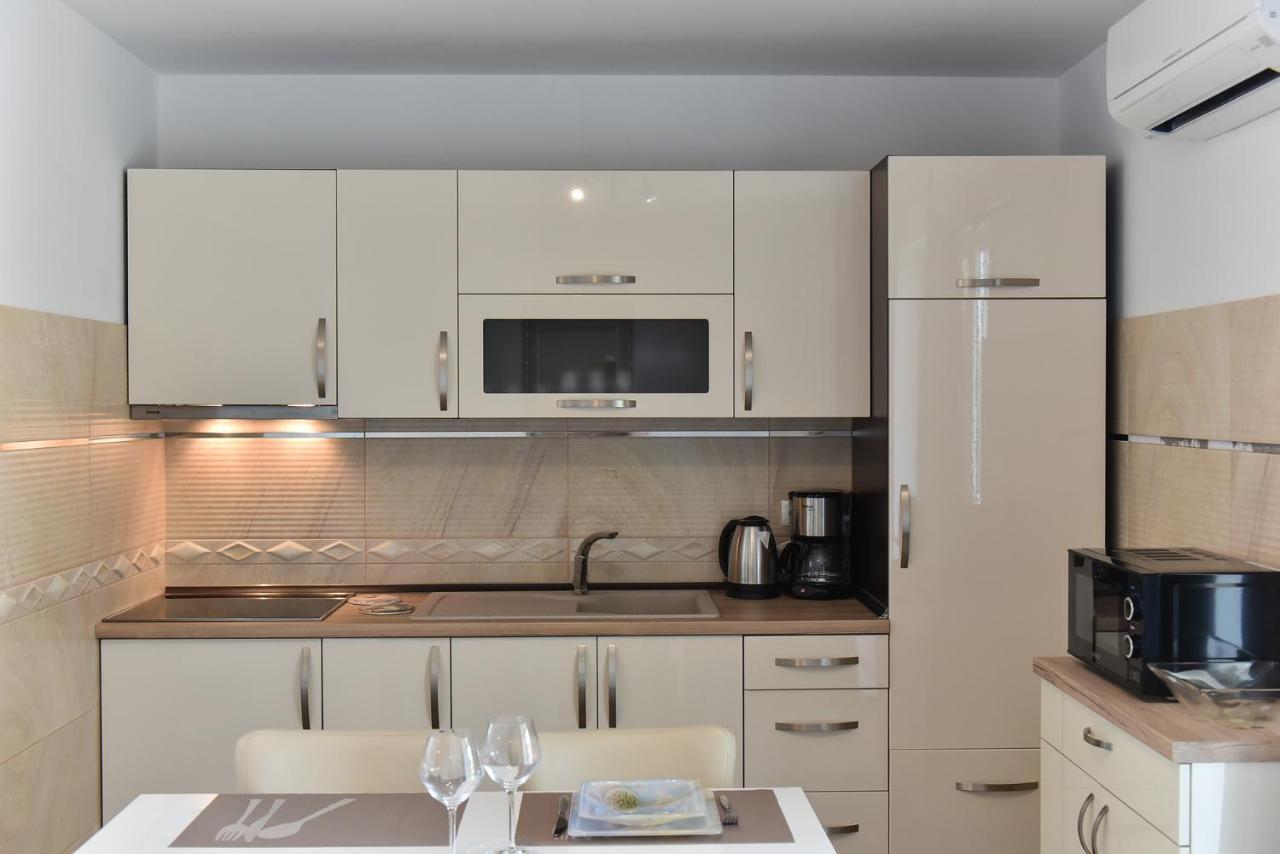 Apartmani Iva Vir Εξωτερικό φωτογραφία