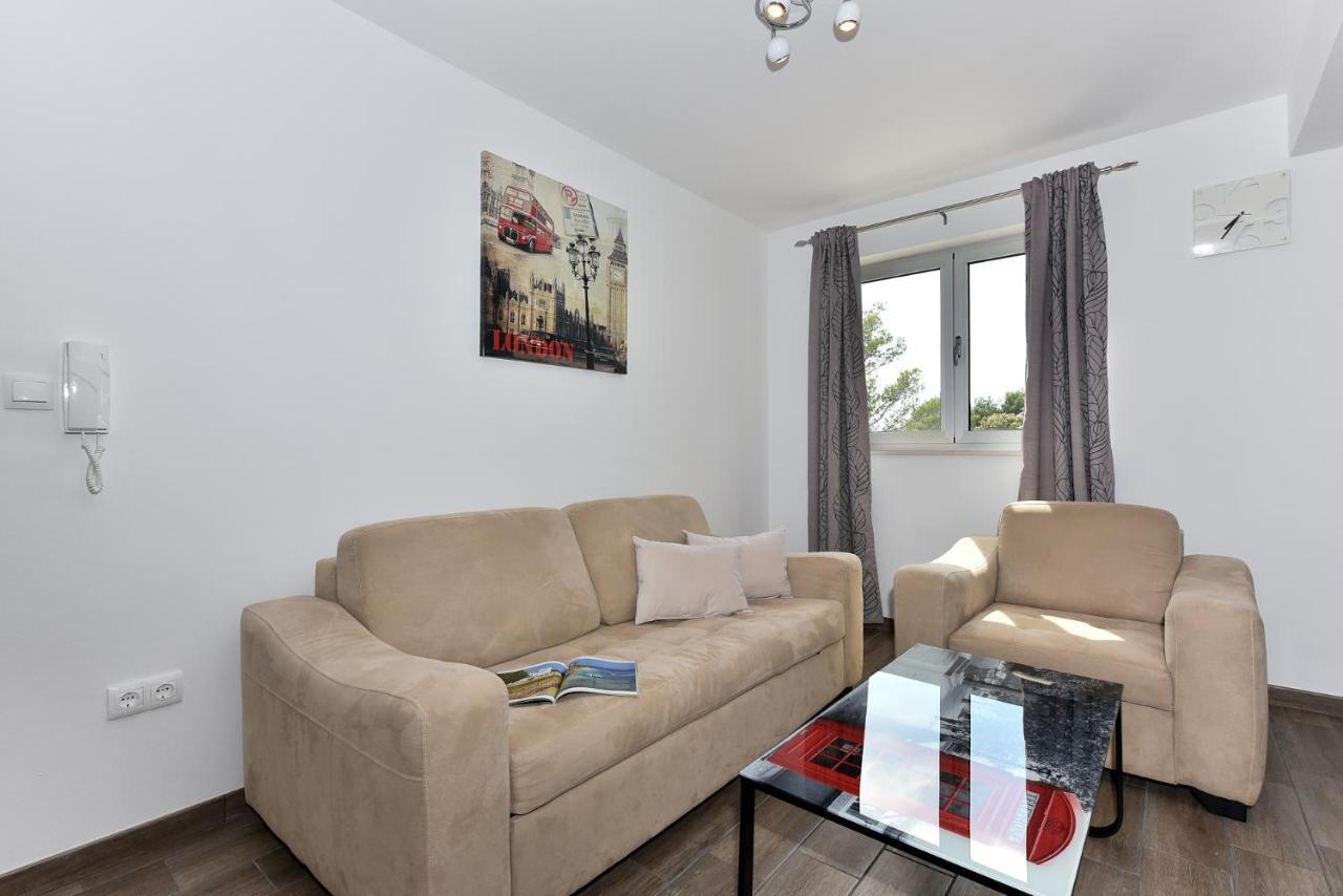 Apartmani Iva Vir Εξωτερικό φωτογραφία