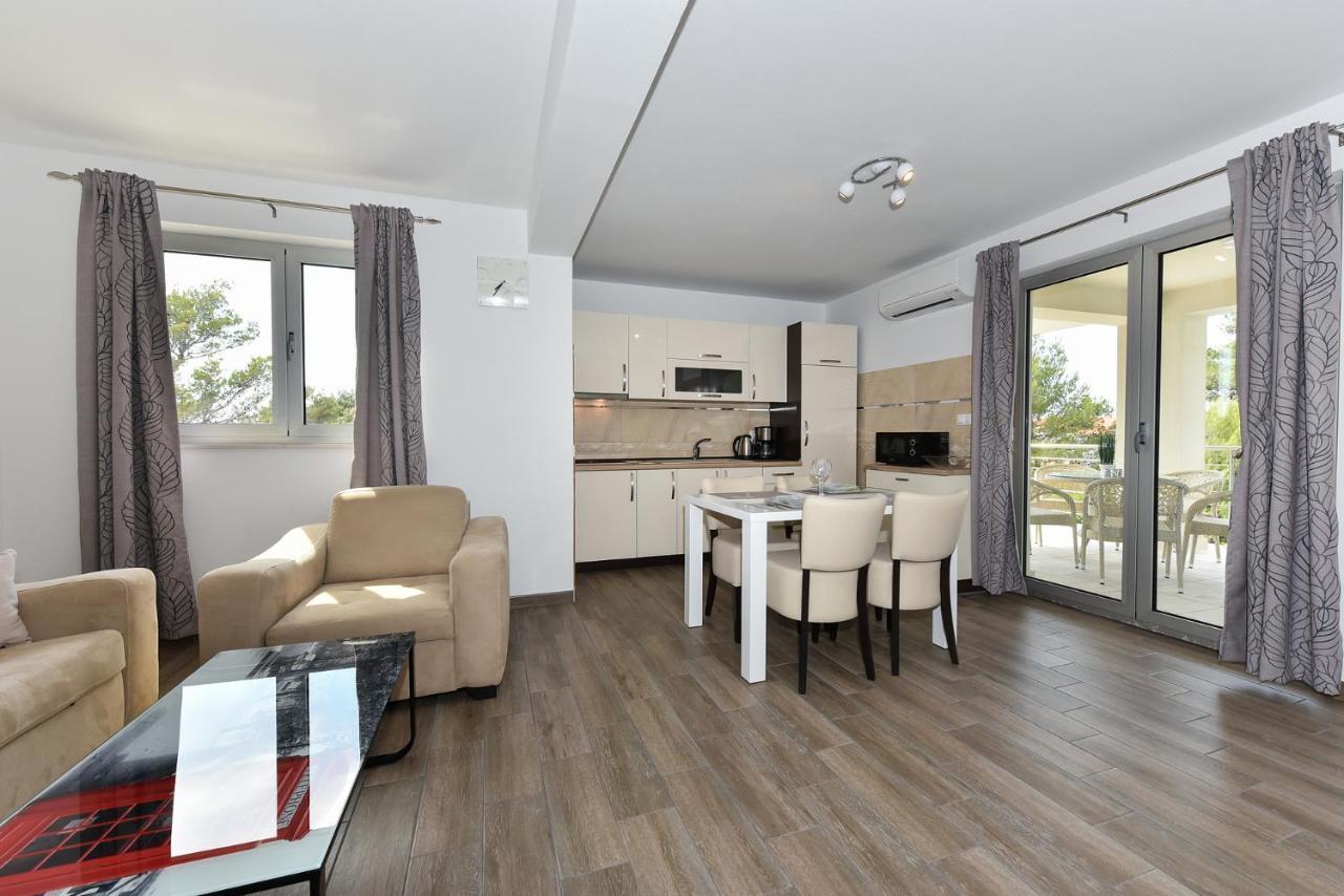 Apartmani Iva Vir Εξωτερικό φωτογραφία