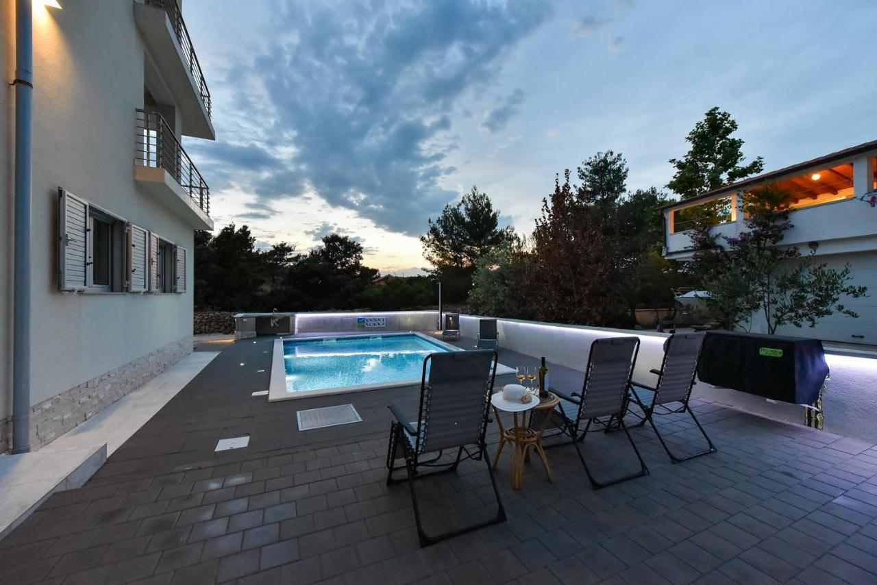 Apartmani Iva Vir Εξωτερικό φωτογραφία