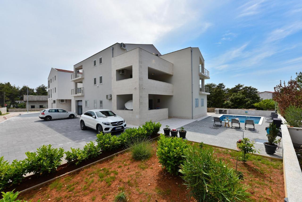 Apartmani Iva Vir Εξωτερικό φωτογραφία
