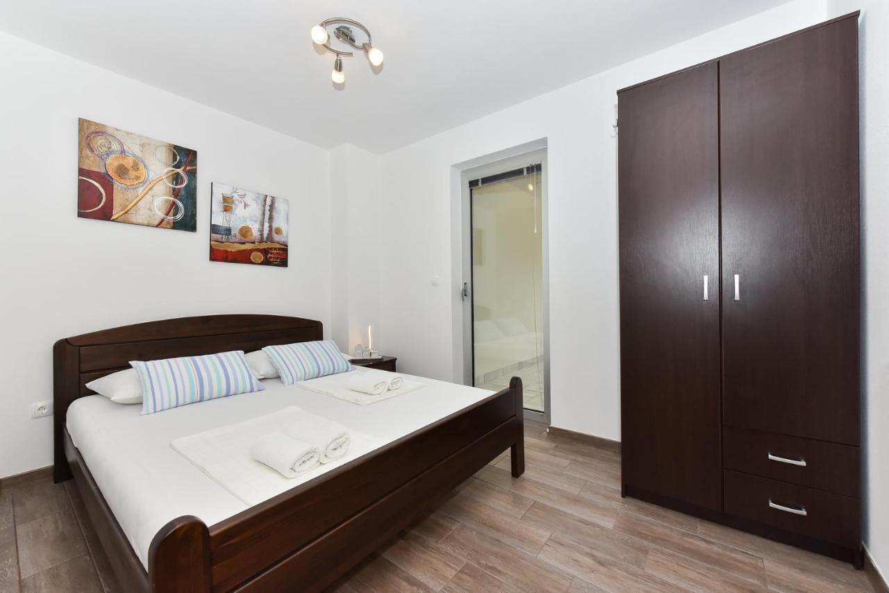 Apartmani Iva Vir Εξωτερικό φωτογραφία
