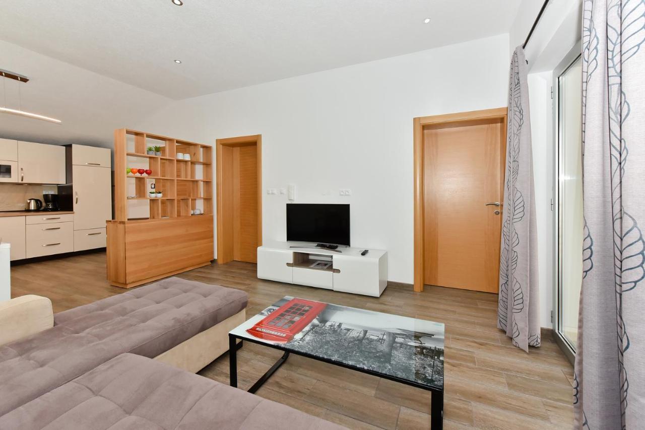 Apartmani Iva Vir Εξωτερικό φωτογραφία