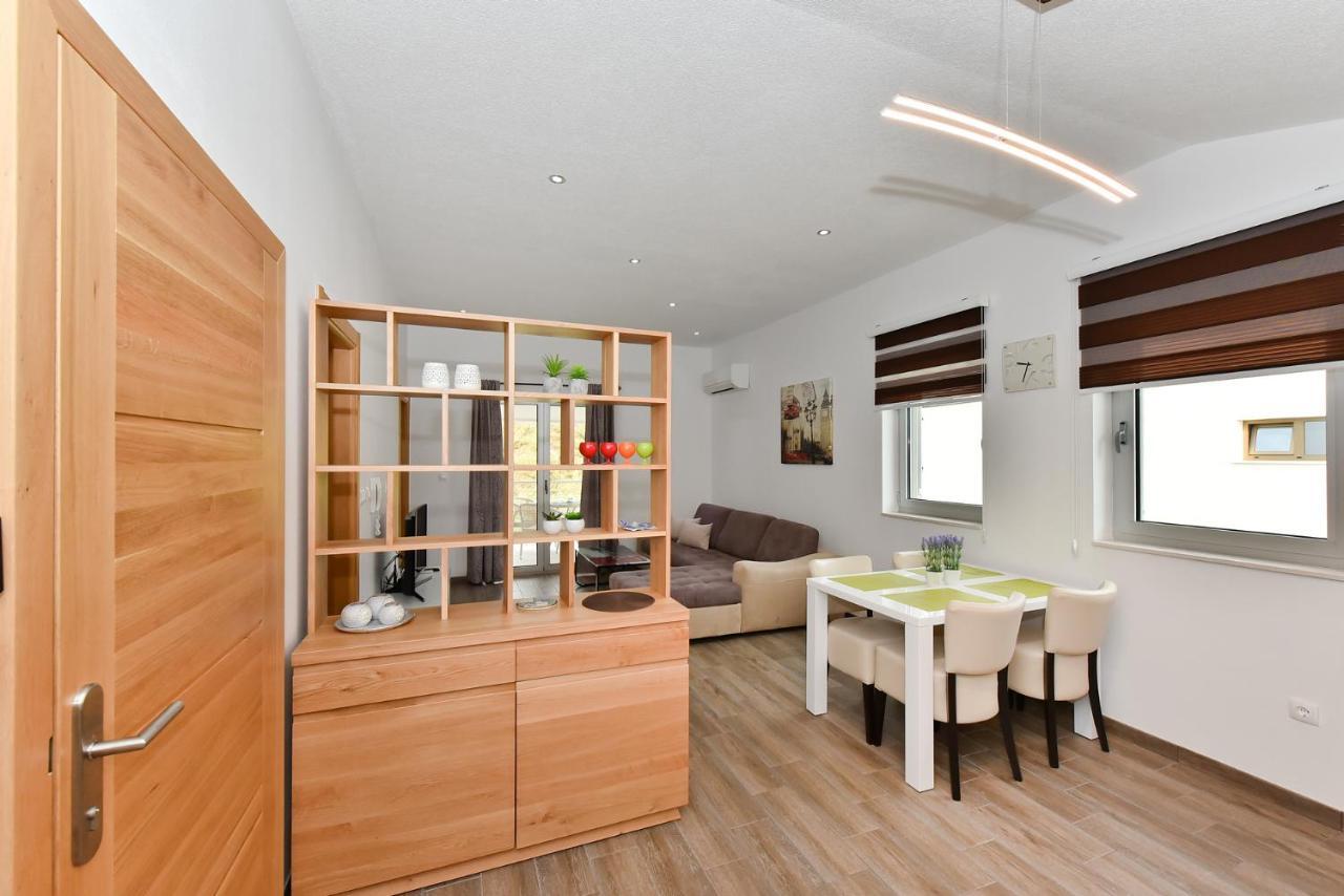 Apartmani Iva Vir Εξωτερικό φωτογραφία