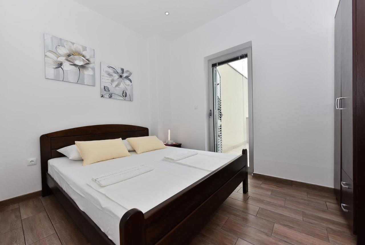 Apartmani Iva Vir Εξωτερικό φωτογραφία