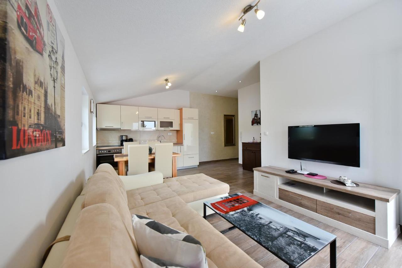 Apartmani Iva Vir Εξωτερικό φωτογραφία