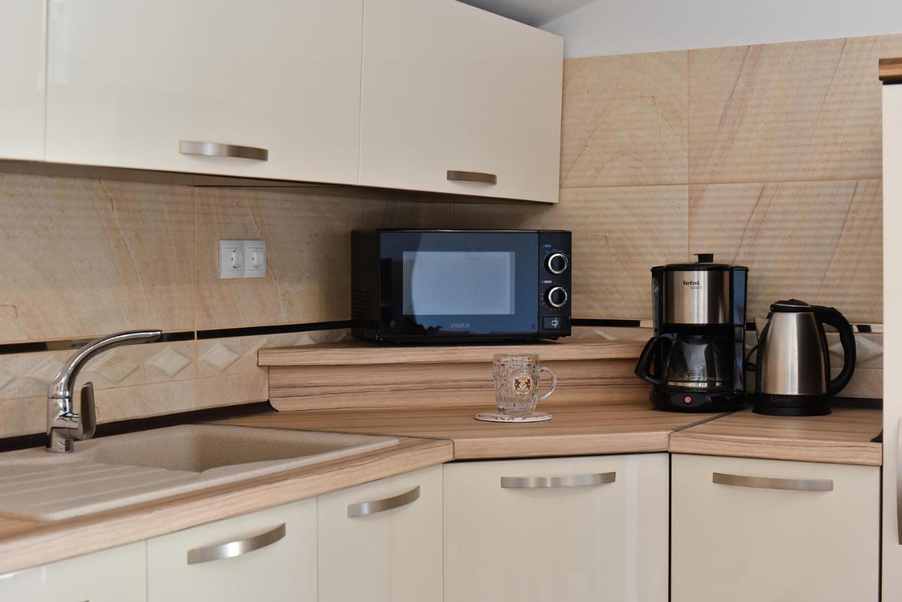 Apartmani Iva Vir Εξωτερικό φωτογραφία